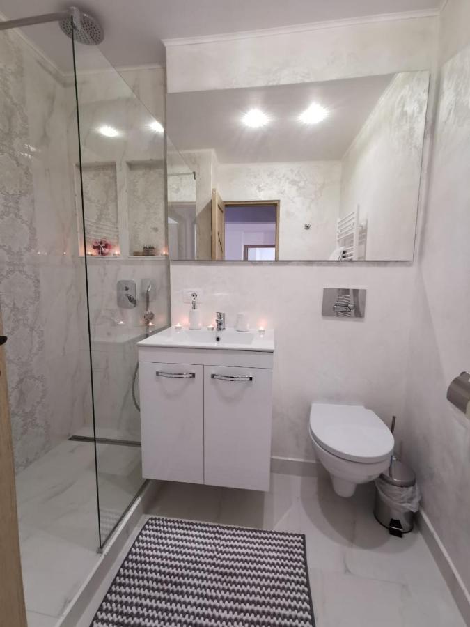 Apartament Gold Luxury Tîrgu Ocna Extérieur photo