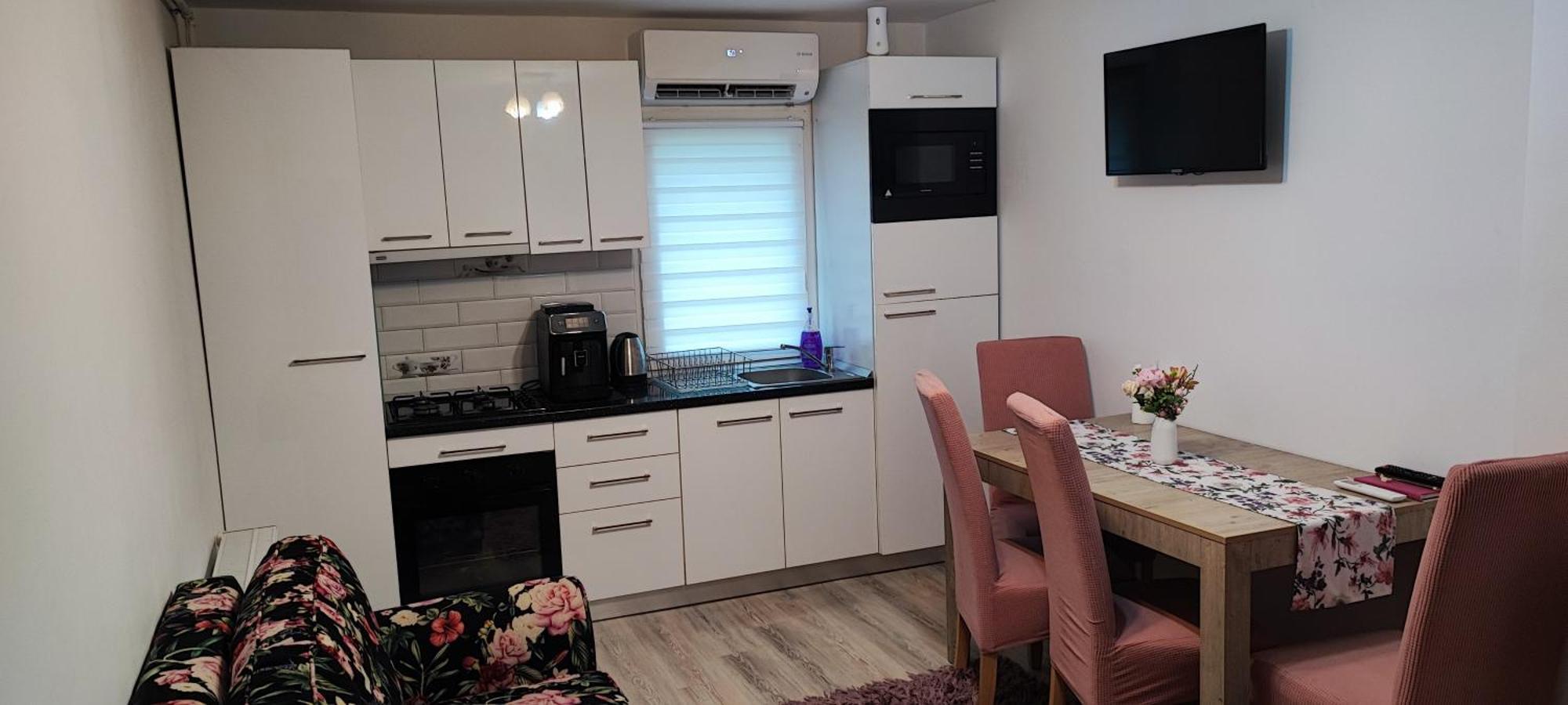 Apartament Gold Luxury Tîrgu Ocna Extérieur photo